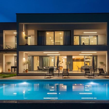 Villa Valpinia Martinski ภายนอก รูปภาพ